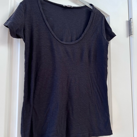 Standard James Perse Deep Scoop Neck Black Short Sleeve Tee. Quiet Luxury. Small - Picture 2 of 15
